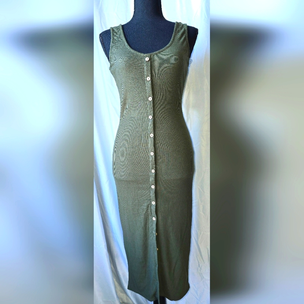 💚NWT FASHION NOVA Ribbed Style Olive Dress, Medium